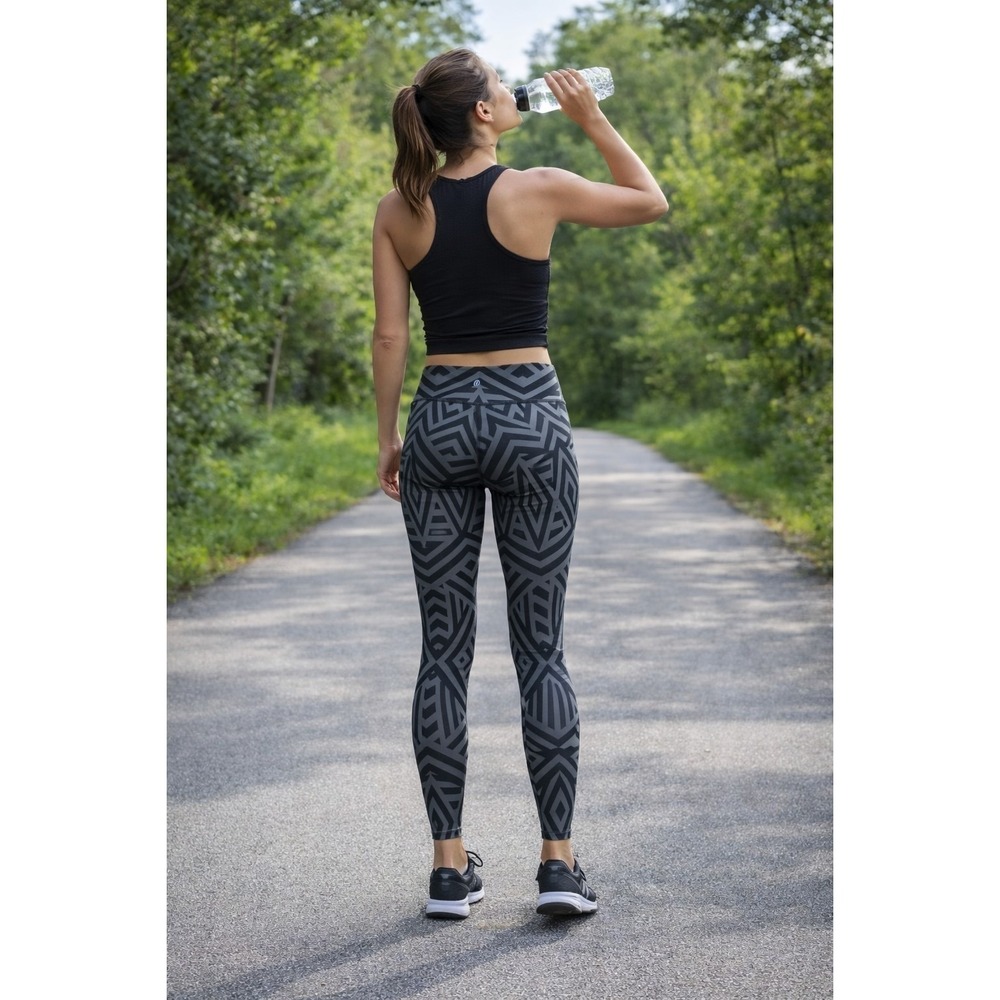 Lululemon 10 Wunder Under Leggings Luxtreme Chevron Shuffle Fatigue Green Black